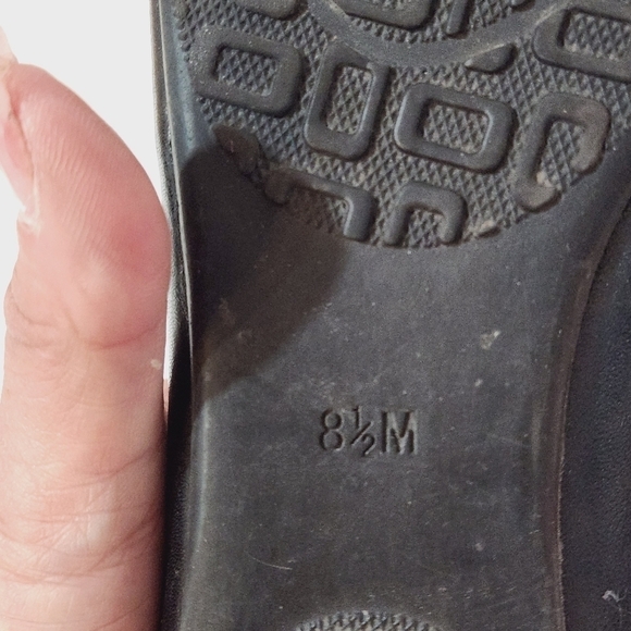 BANDOLINO Black Leather Ballet Flats Size 8.5M - Picture 11 of 12